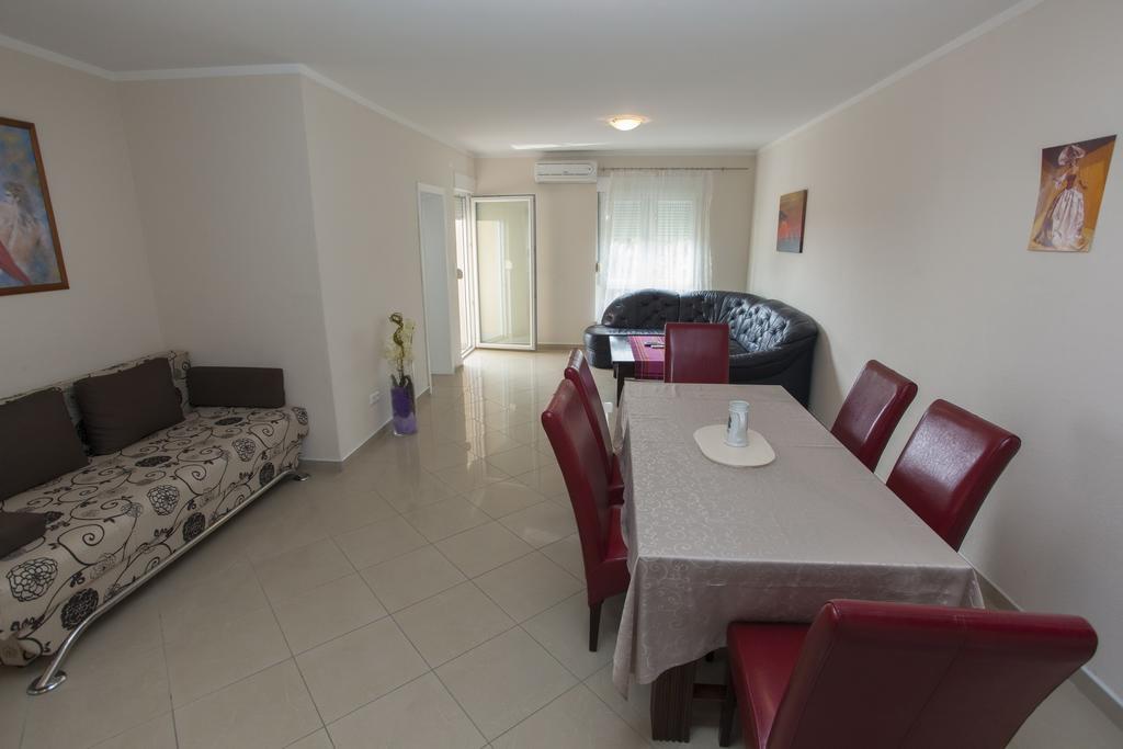 Apartments Damjanovic Макарська Номер фото